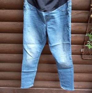 Isabel  maternity jeans. 12/31R